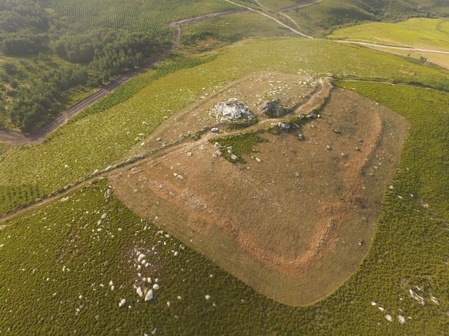 Campamento Romano de Penedo dous Lobos, en Manzaneda