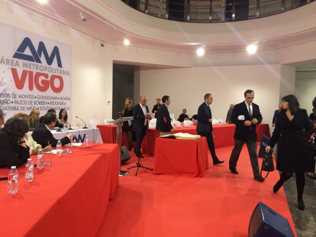 Sesión constitutiva da área Metropolitana de Vigo Sesión constitutiva da área Metropolitana de Vigo