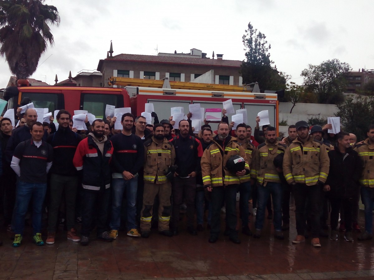 Aspirantes a bombeiros en Vigo