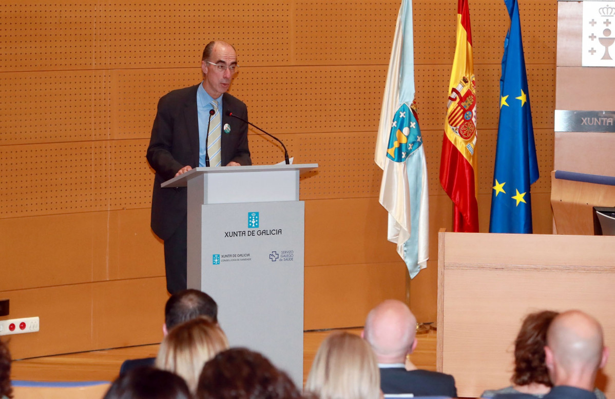 O conselleiro de Sanidade, Jesús Vázquez Almuiña, presenta a estratetegia