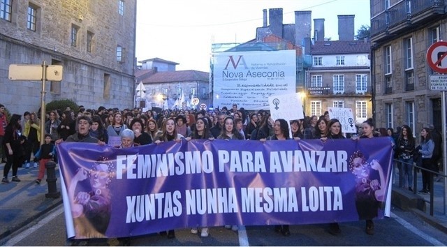 Marcha en Santiago contra a violencia machista