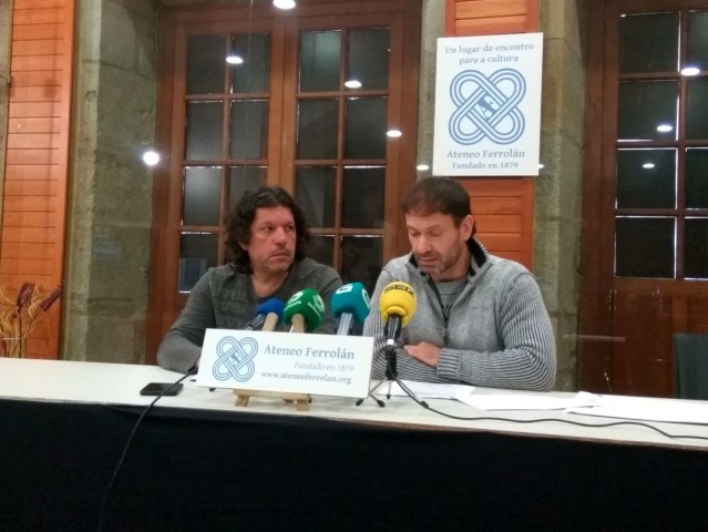 Rolda de prensa de Xuntos Actúa en Ferrol.
