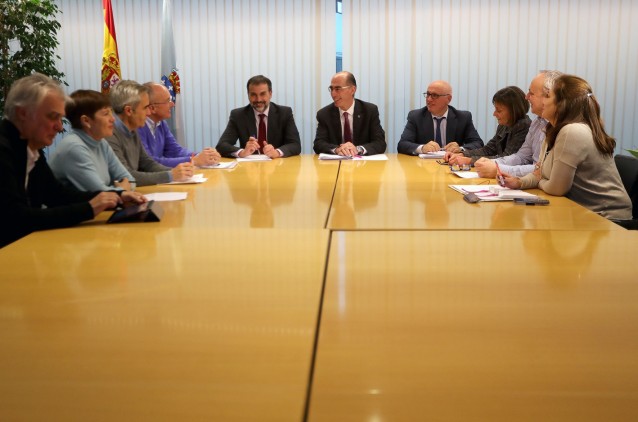 Reunión entre Atención Primaria de Vigo e o conselleiro de Sanidade
