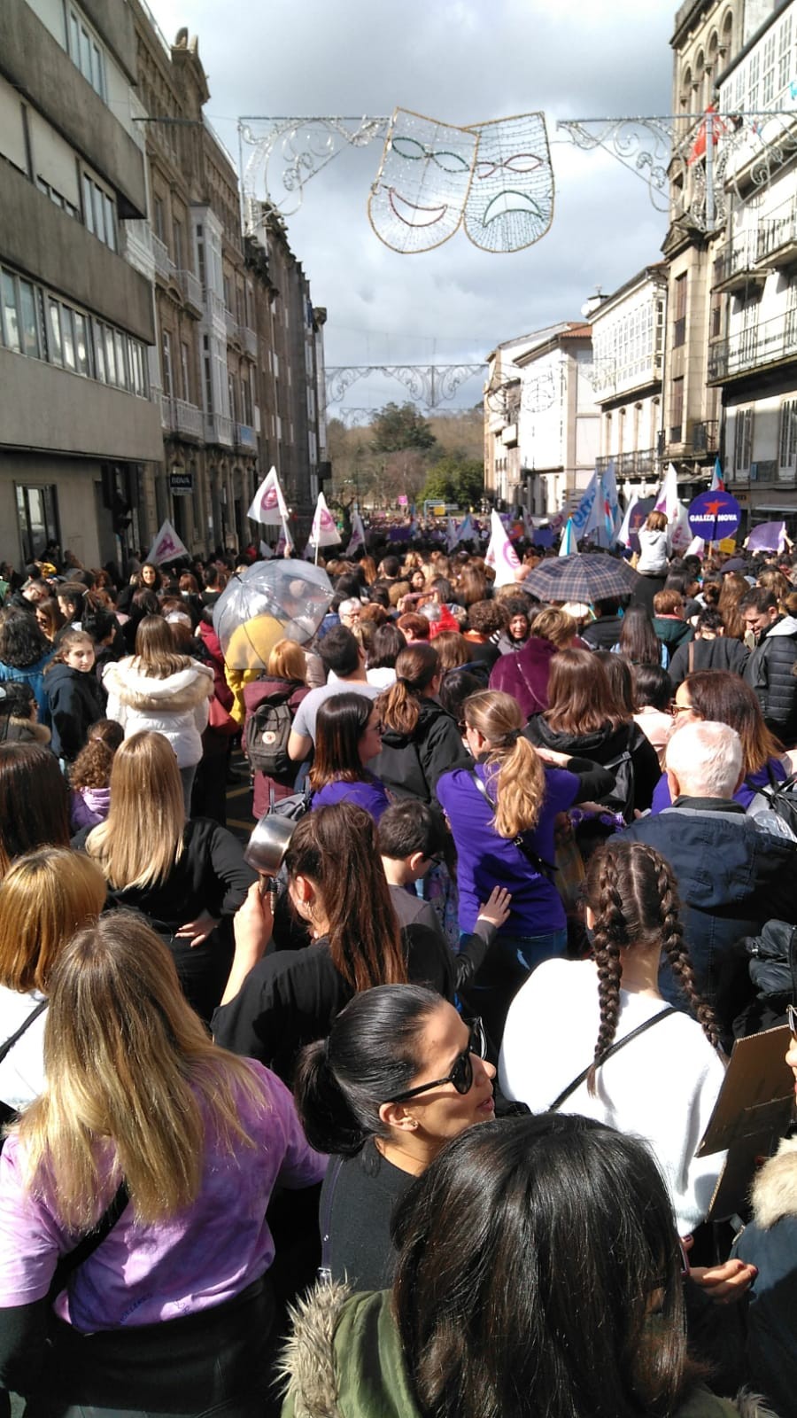 Manifestacion santiago 8m folga feminista galiciapress