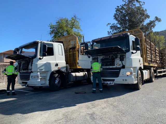 Interceptados dous camións da mesma empresa en Padrón (A Coruña) cos sist
