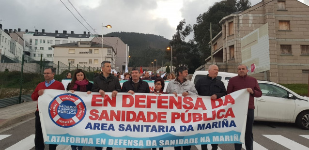 A comarca da Mariña (Lugo) maniféstase en defensa da sanidade pública e p