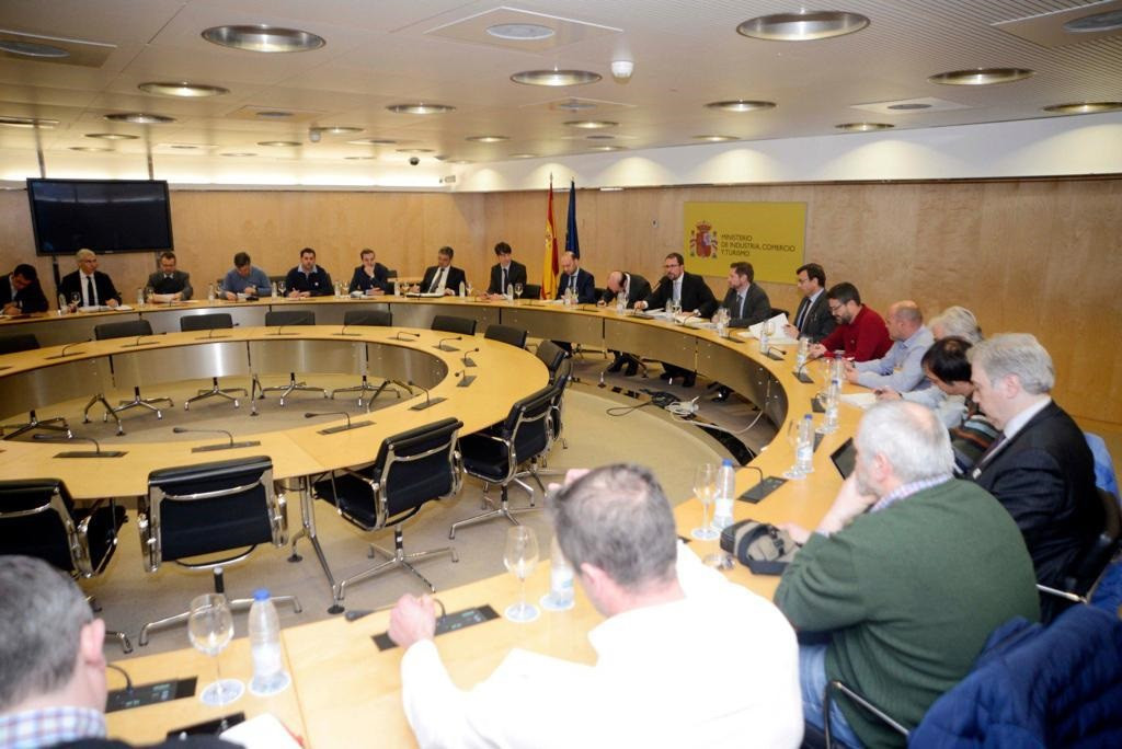 AMP.- O Goberno confirma que 12 firmas interesáronse polas plantas de Avilés e A Coruña de Alcoa