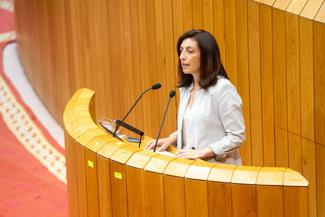 A conselleira de Medio Ambiente, Ángeles Vázquez, comparece no Parlamento de Galicia para defender a nova lei de patrimonio natural.