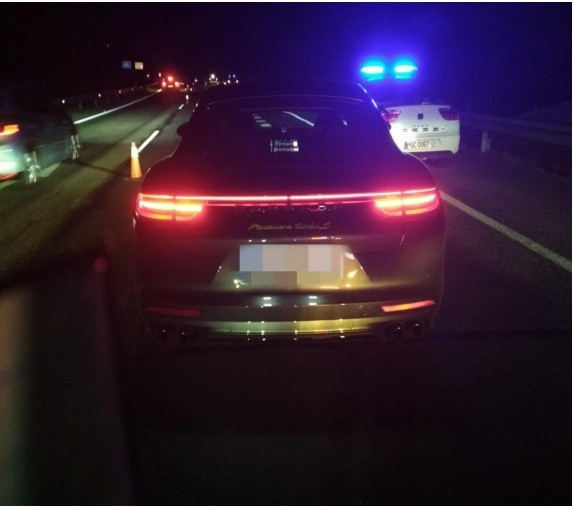 Porsche detectado en Toén (Ourense) cando circulaba a 224 km/na autovía A-52