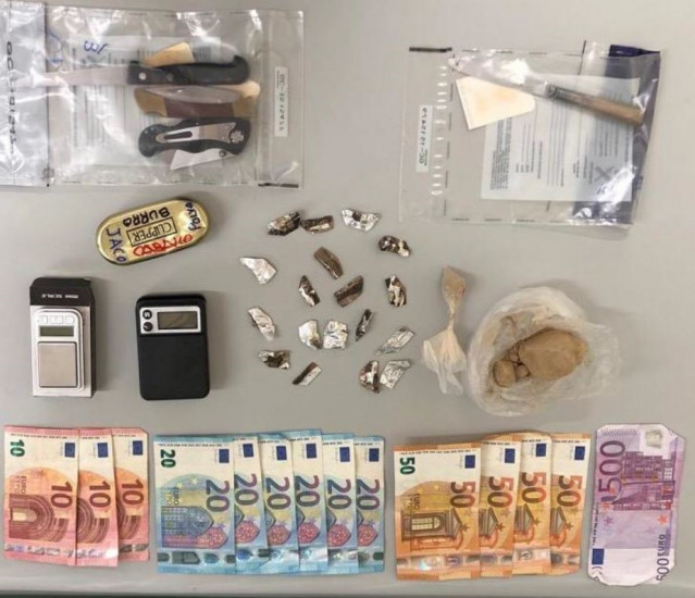 A Garda Civil de Ourense detén a catro persoas como presuntos autores dun delito contra o tráfico de drogas.
