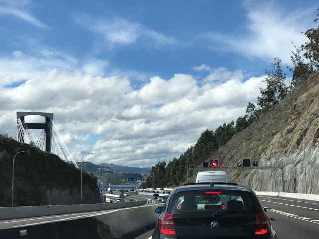 Autoestrada AP-9, na entrada á ponte de Rande, procedente de Pontevedra.