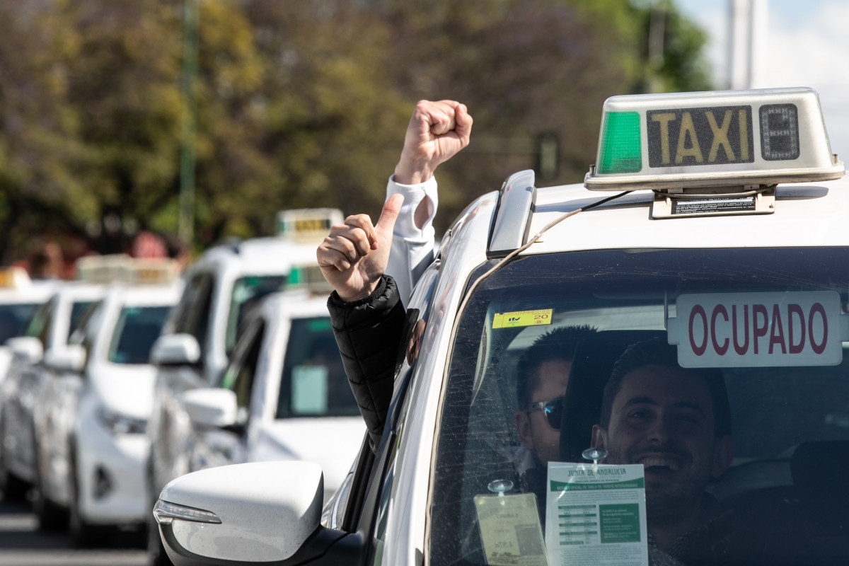 Protesta de taxistas polo borrador da Xunta sobre os VTC.