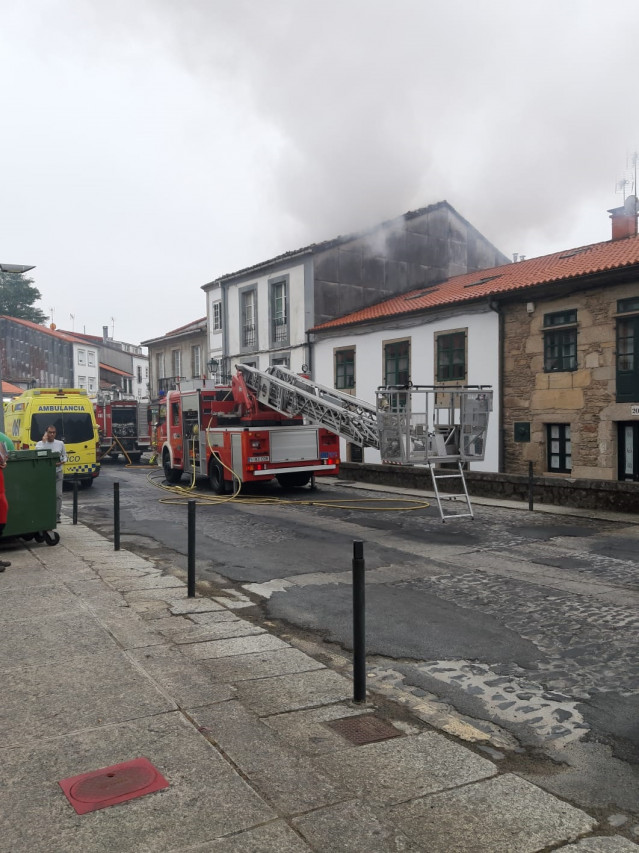 Incendio nunha vivenda de Santiago de Compostela