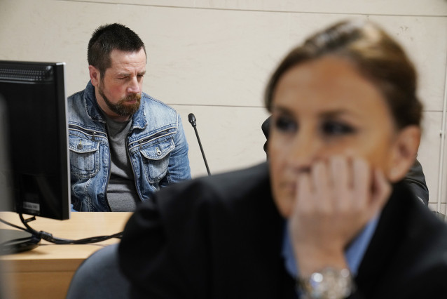 O acusado polo presunto asasinato de Diana Quer, José Enrique Abuín Gey, alias o Chicle, momentos antes de empezar o xuízo, en Santiago de Compostela /Galicia (España), ao 12 de novembro de 2019.
