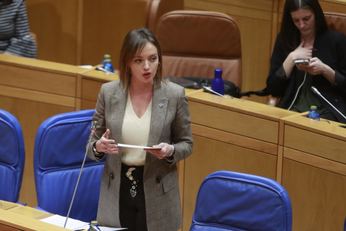 A conselleira de Política Social, Fabiola García, no Pleno do Parlamento de Galicia