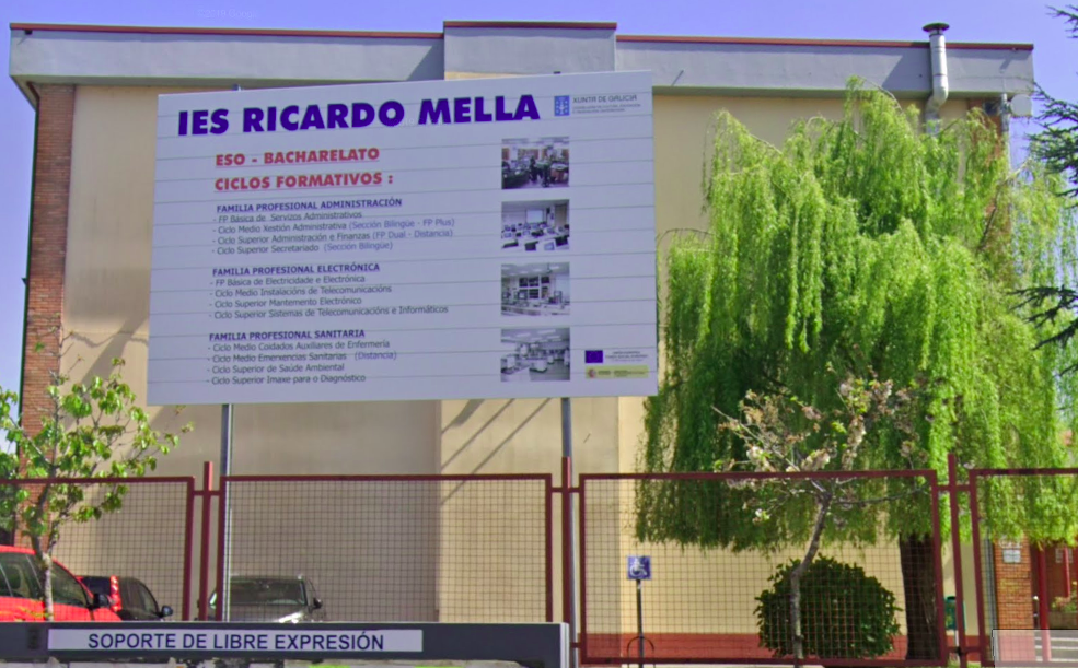 IES Ricardo Mella, no Meixoeiro, nunha foto de Google Street View