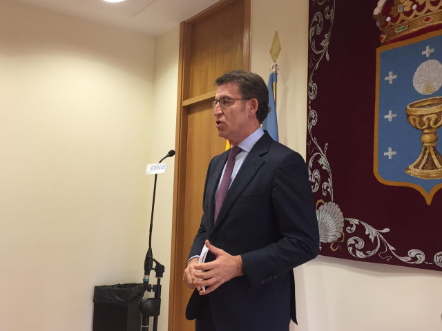 Feijóo comparece na área de goberno do Parlamento tras falar con Pedro Sánchez