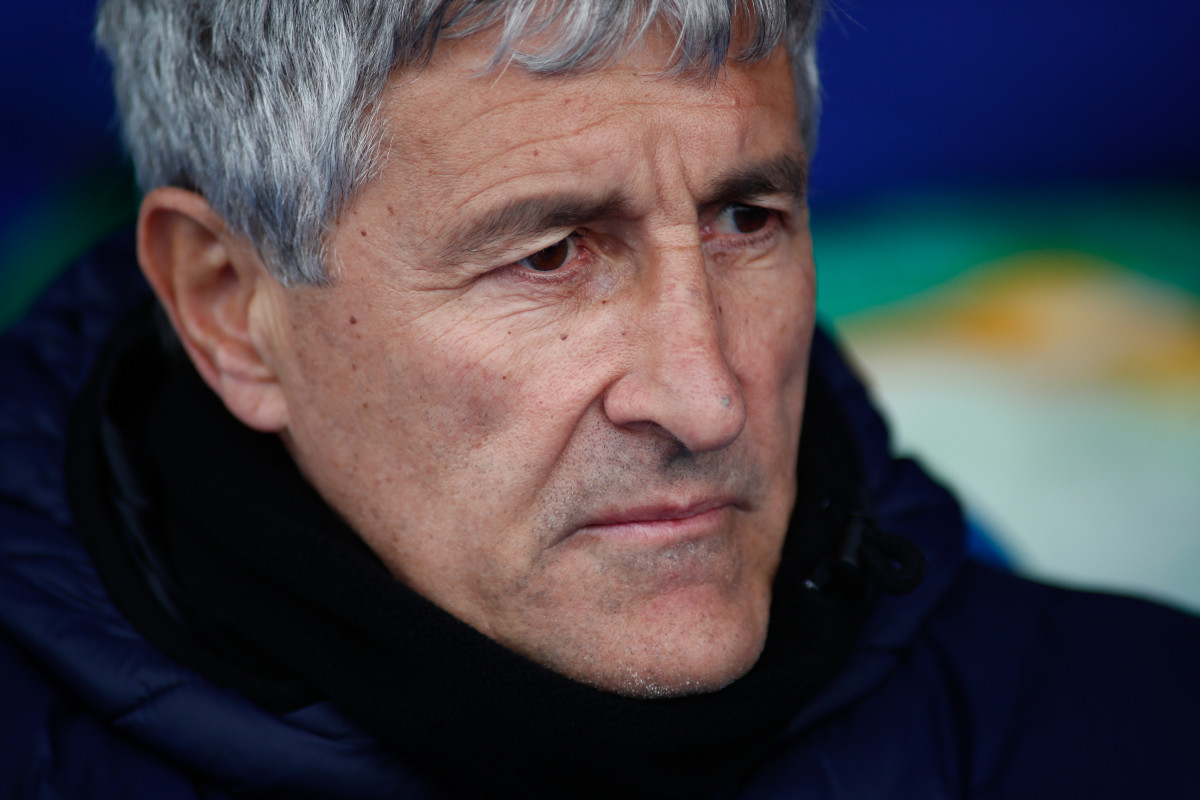 EuropaPress 1901061 Quique Setien coach of Betis during the spanish football championship A liga played between CD Leganes and Real Betis Balompiu00e9 SAD at Butarque Stadium Madrid Spain February 10th 2019 