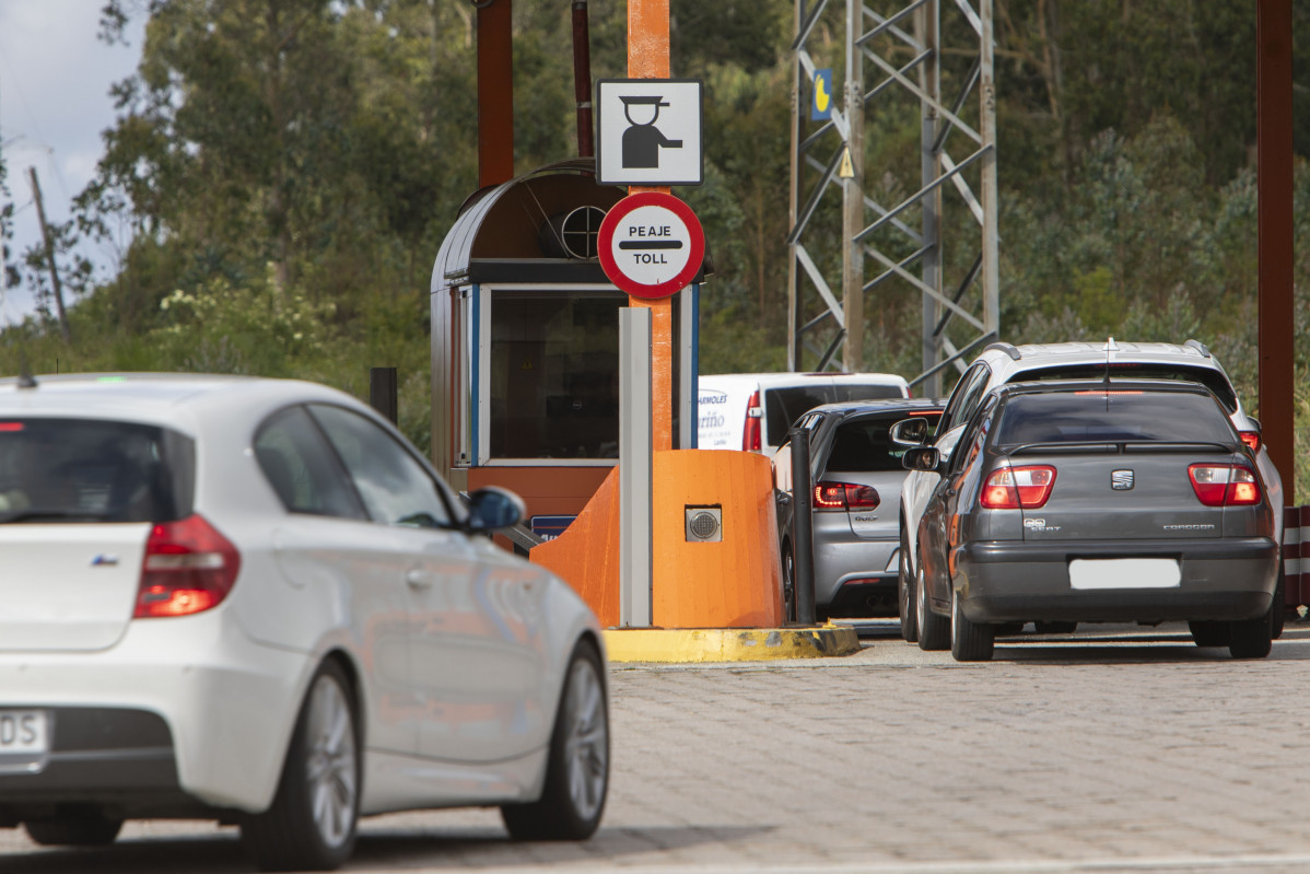 Peaxe, autoestradas, coches, peaxe, descontos, autovías, estradas.