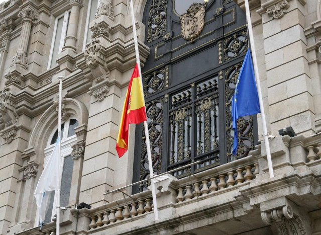 O Concello da Coruña acorda decretar, loito oficial polas vícitmas do coronavirus