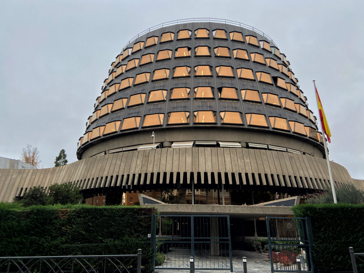 Fachada do edificio do Tribunal Constitucional de España, en Madrid ao 29 de novembro de 2019.
