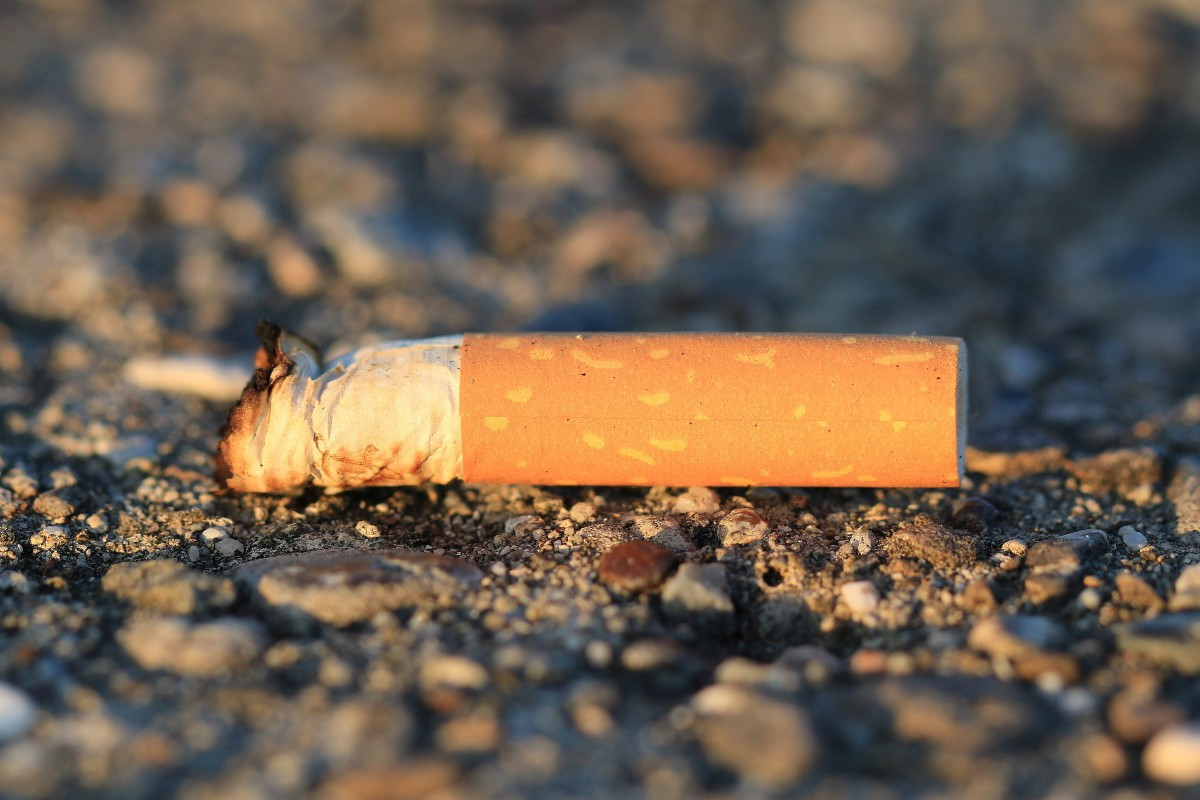 Cigarette stub cheroot cigarette end smoking tilt tobacco throw away 1163859