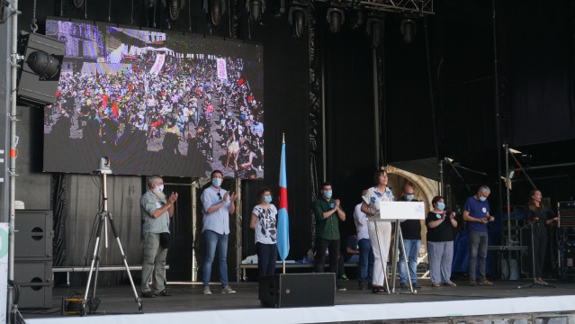 A portavoz nacional do BNG, Ana Pontón, intervén na Praza dá Quintana de Santiago fronte a un milleiro de persoas para celebrar o 25 de xullo, Día Nacional de Galicia.