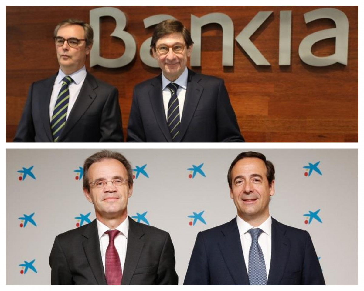 O presidente e o conselleiro delegado de Bankia, José Ignacio Goirigolzarri e José Sevilla, e o presidente e conselleiro delegado de CaixaBank, Jordi Gual e Gonzalo Gortázar