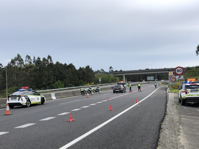 Control de tráfico da Garda Civil en Narón onde foi localizado un condutor sen carné multirreincidente