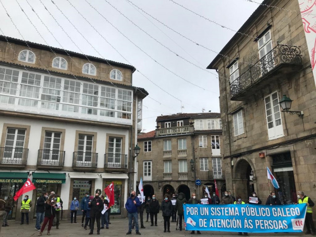 Concentración de pensionistas e xubilados convocada pola CIG en Santiago de Compostela