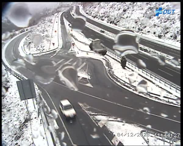 Neve na A 6 no kilu00f3metro 438 nunha webcam da DXT