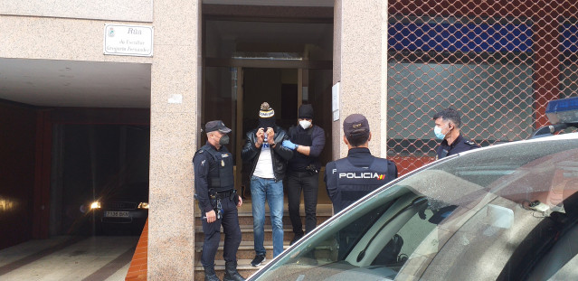 Detido en Vigo no marco dun operativo conxunto de Policía Nacional e Garda Civil contra o tráfico de drogas, coordinado por un xulgado de Ferrol e no que se produciron varios arrestos e rexistros.