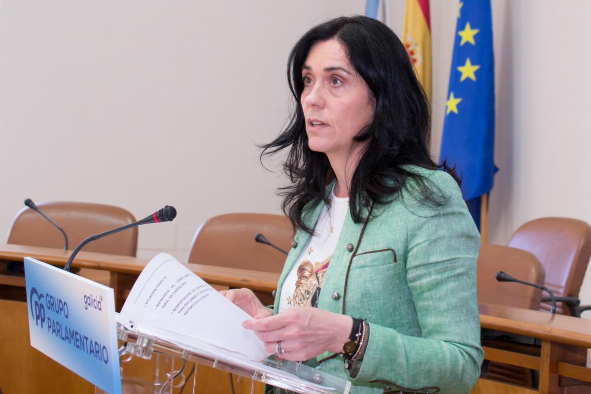 A viceportavoz parlamentaria do PPdeG Paula Prado en rolda de prensa.