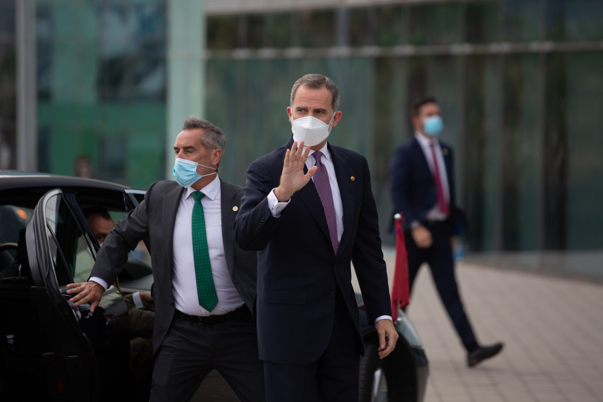 O Rey Felipe VI chega á Reunión do Círculo de Economía en Barcelona