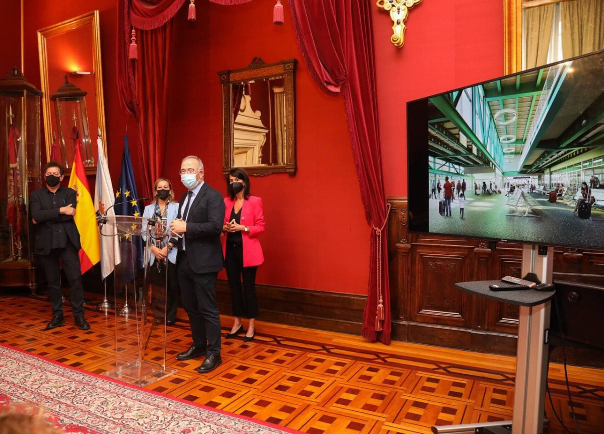 O alcalde Bugallo na presentaciu00f3n da nova intermodal nunha foto do Concello de Santiago