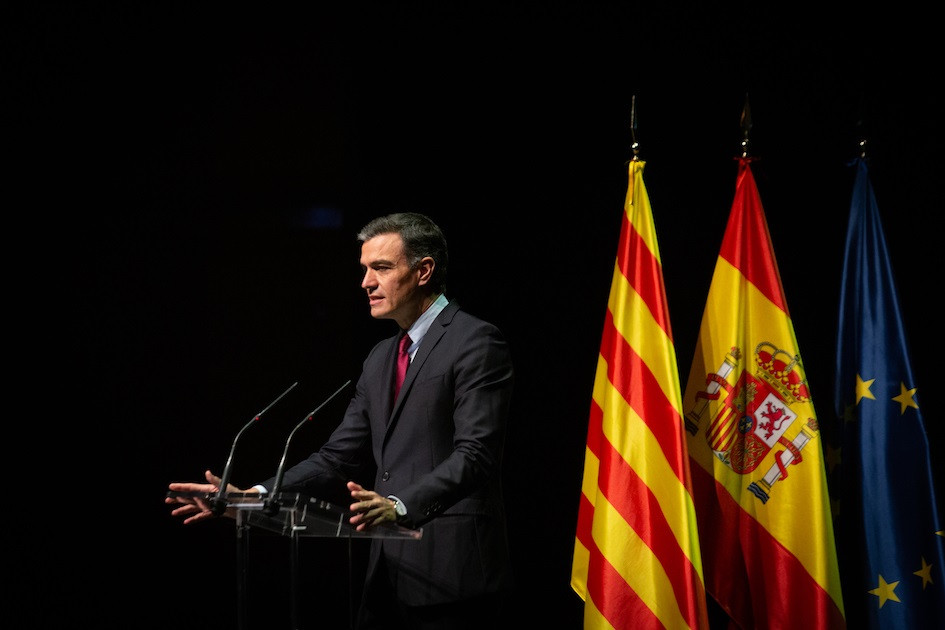O presidente do Goberno, Pedro Sánchez, durante a conferencia no Liceu de Barcelona.