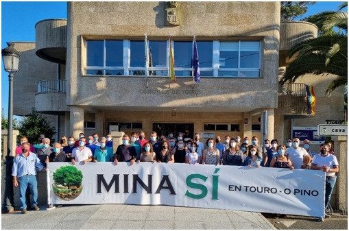Veciños de Touro e O Pino piden a reapertura da mina tras a negativa da Xunta por cuestións ambientais