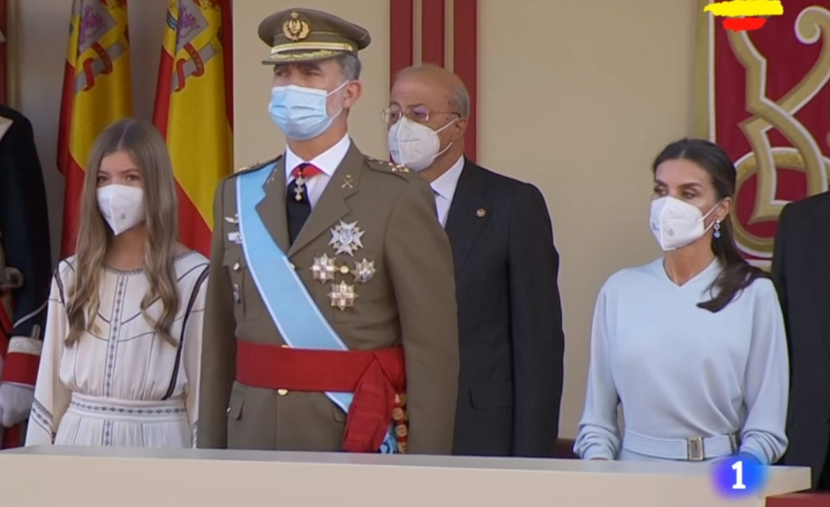 Os Reyes e a Infanta Sofía, durante o Desfile Militar con motivo do Día da Hispanidade