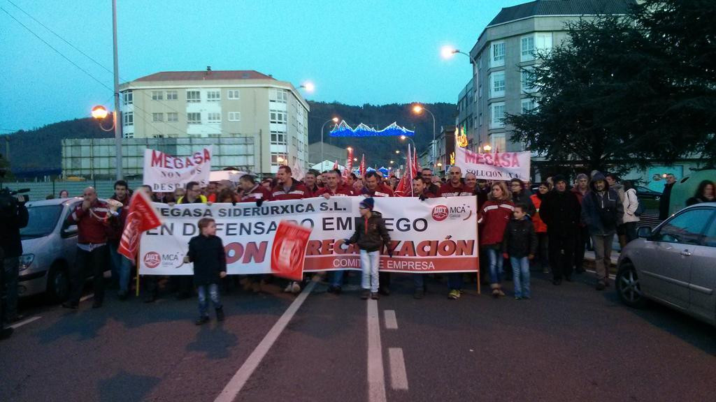 Unha pasada protesta dos traballadores de Megasa Naru00f3n nunha foto de Traballalcoruna Twitter