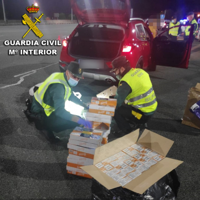 Tabaco de contrabando intervido pola Garda Civil en Vilaboa (Pontevedra).