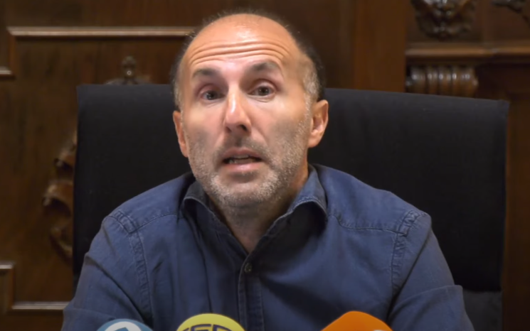 Gonzalo Pérez Jácome explicando a súa valoración á querela da Fiscalía por malversación