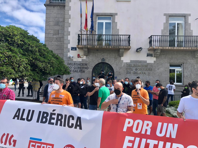 Arquivo - Concentración de traballadores de Alu Ibérica na Coruña