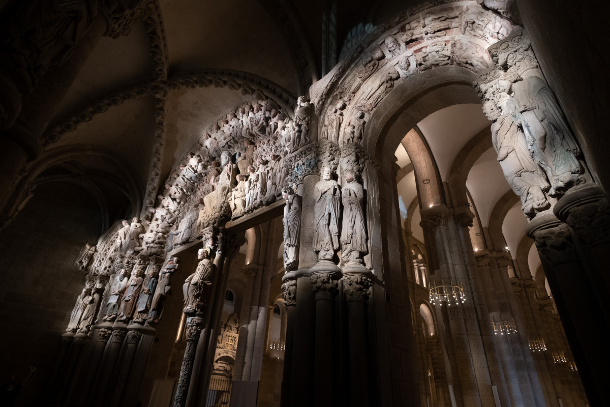 Arquivo - O Pórtico da Gloria durante unha visita guiada nocturna na Catedral de Santiago, ao 10 de agosto de 2021, en Santiago de Compostela
