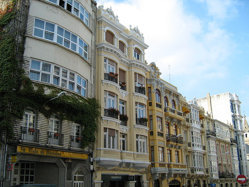 Rúa Ferrol no Ensache da Coruña nunha foto de Jglamela CC BY-SA 4.0 wikimedia