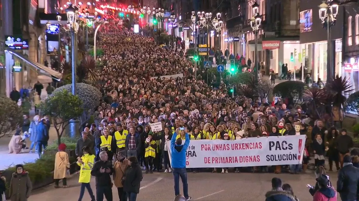 Vigo foi escenario de enormes protestas en defensa do SERGAS nos ou00faltimos au00f1ou