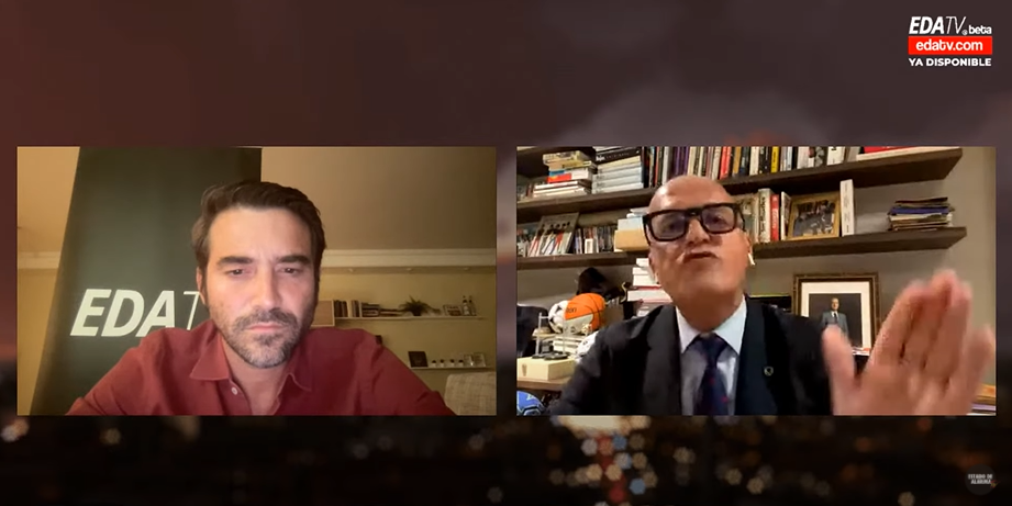 Negre en EDATV entrevistando a Manuel Baltar 2