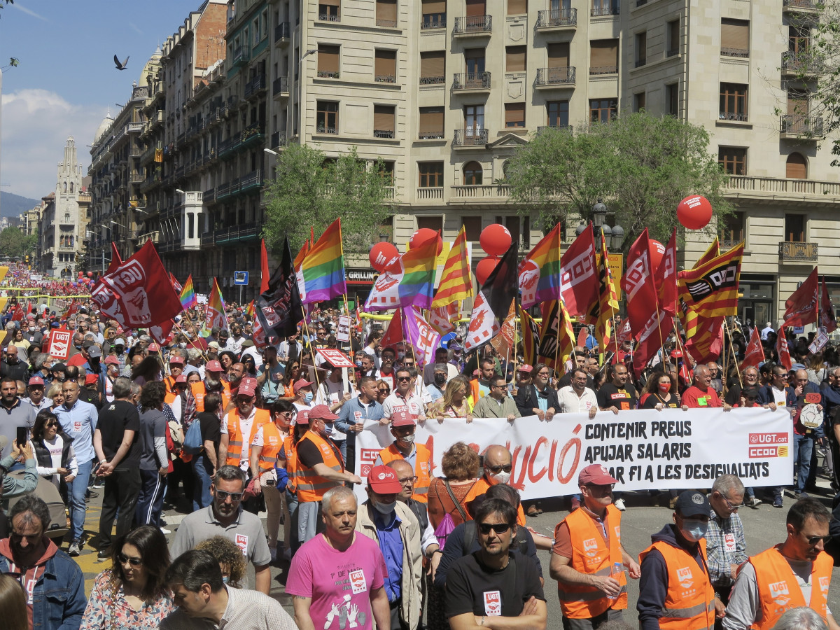 Arquivo - Manifestación de CC.OO. E UXT de Catalunya polo Día dos Traballadores en Barcelona