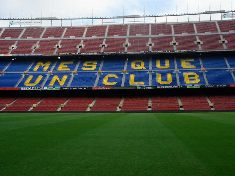 Nou Camp nunha foto de Stanley Wood publicada en Creative Commons Flickr