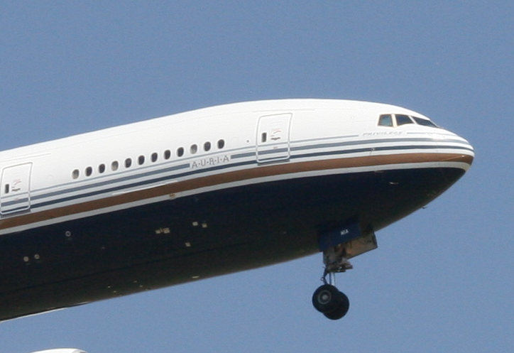 O Auria un dos Boeing 777 de Privilige Style con nome galego nunha foto publicada en wikimedia por Oyoyoy