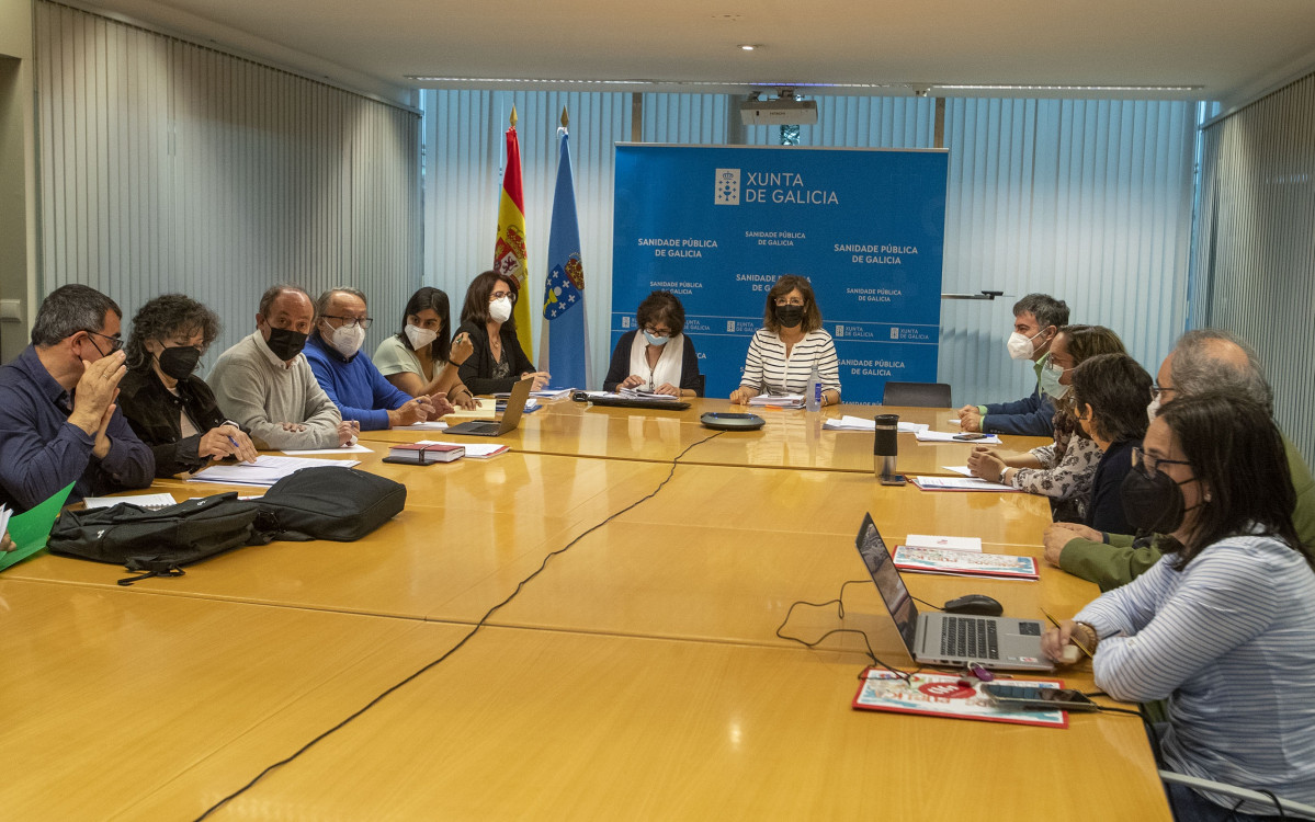 Arquivo - A directora xeral de Recursos Humanos do Sergas, Ana Comesaña Álvarez, preside a reunión da mesa sectorial de sanidade